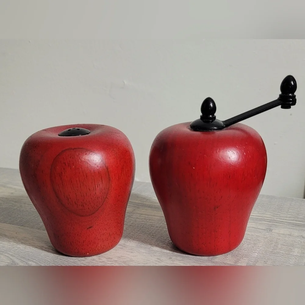 Vintage Cooks Club Wooden Apple Salt Shaker and Pepper Grinder, Red